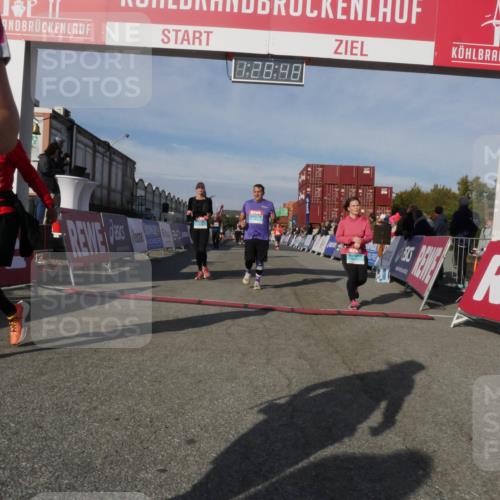 03.10.2025 - Köhlbrandbrückenlauf Matties Gatica Varas http://msf.ph/oto/9170433 03.10.2025 10:28:50 Ziel 1765, 1863, 2090, 2216, 2263, 2264, 2339, 3483 meine-sportfotos.de
