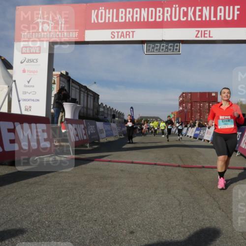 03.10.2025 - Köhlbrandbrückenlauf Matties Gatica Varas http://msf.ph/oto/9170453 03.10.2025 10:29:00 Ziel 1348, 1394, 1454, 1577, 1748, 2263, 2264, 2493, 3292, 3293, 3612 meine-sportfotos.de