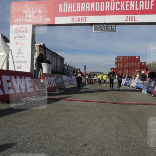 03.10.2025 - Köhlbrandbrückenlauf Matties Gatica Varas http://msf.ph/oto/9170455 03.10.2025 10:29:01 Ziel 1348, 1394, 1454, 1577, 1748, 2263, 2264, 2493, 3292, 3293, 3612 meine-sportfotos.de