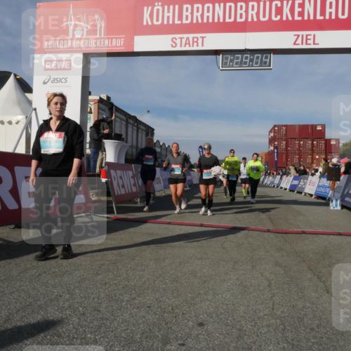 03.10.2025 - Köhlbrandbrückenlauf Matties Gatica Varas http://msf.ph/oto/9170465 03.10.2025 10:29:06 Ziel 1348, 1394, 1454, 1577, 2177, 2375, 2492, 2493, 2922, 3292, 3293, 3612 meine-sportfotos.de