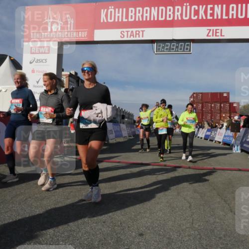 03.10.2025 - Köhlbrandbrückenlauf Matties Gatica Varas http://msf.ph/oto/9170469 03.10.2025 10:29:08 Ziel 1348, 1454, 2177, 2375, 2492, 2922, 3292, 3293, 3612 meine-sportfotos.de
