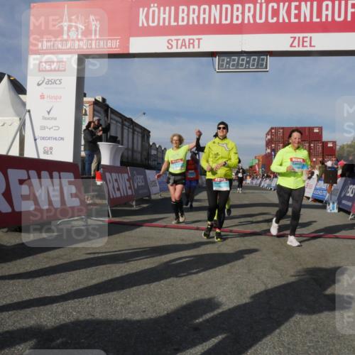 03.10.2025 - Köhlbrandbrückenlauf Matties Gatica Varas http://msf.ph/oto/9170471 03.10.2025 10:29:09 Ziel 1348, 2177, 2375, 2492, 2922, 3292 meine-sportfotos.de