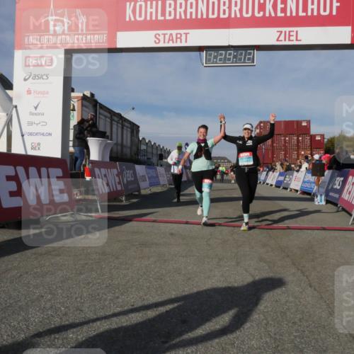 03.10.2025 - Köhlbrandbrückenlauf Matties Gatica Varas http://msf.ph/oto/9170482 03.10.2025 10:29:14 Ziel 2035, 2177, 2375, 2492, 2845, 2922 meine-sportfotos.de