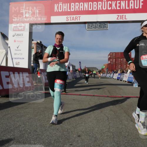 03.10.2025 - Köhlbrandbrückenlauf Matties Gatica Varas http://msf.ph/oto/9170485 03.10.2025 10:29:15 Ziel 1942, 2035, 2375, 2492, 2845 meine-sportfotos.de