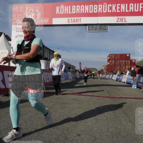 03.10.2025 - Köhlbrandbrückenlauf Matties Gatica Varas http://msf.ph/oto/9170486 03.10.2025 10:29:16 Ziel 1942, 2035, 2163, 2375, 2845 meine-sportfotos.de
