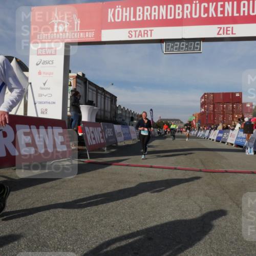 03.10.2025 - Köhlbrandbrückenlauf Matties Gatica Varas http://msf.ph/oto/9170489 03.10.2025 10:29:17 Ziel 1942, 2035, 2163, 2375, 2845 meine-sportfotos.de