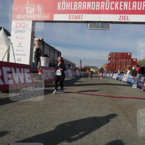 03.10.2025 - Köhlbrandbrückenlauf Matties Gatica Varas http://msf.ph/oto/9170491 03.10.2025 10:29:18 Ziel 1942, 2035, 2163, 2375, 2845 meine-sportfotos.de
