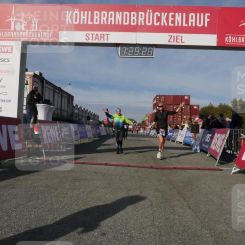 03.10.2025 - Köhlbrandbrückenlauf Matties Gatica Varas http://msf.ph/oto/9170500 03.10.2025 10:29:22 Ziel 1781, 1942, 2035, 2163, 2835, 2845 meine-sportfotos.de