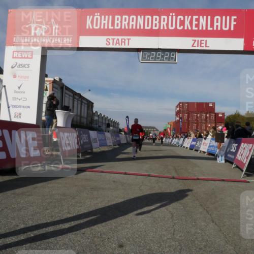 03.10.2025 - Köhlbrandbrückenlauf Matties Gatica Varas http://msf.ph/oto/9170517 03.10.2025 10:29:31 Ziel 1781, 2258, 2321, 2835 meine-sportfotos.de