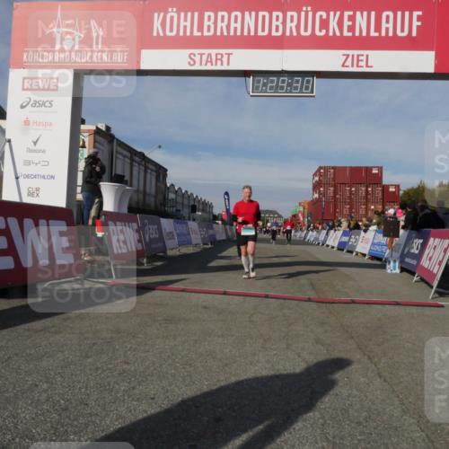 03.10.2025 - Köhlbrandbrückenlauf Matties Gatica Varas http://msf.ph/oto/9170519 03.10.2025 10:29:32 Ziel 1781, 1791, 2258, 2321, 2835 meine-sportfotos.de