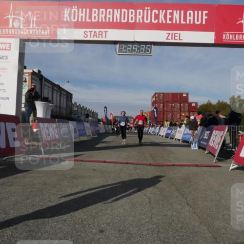 03.10.2025 - Köhlbrandbrückenlauf Matties Gatica Varas http://msf.ph/oto/9170531 03.10.2025 10:29:37 Ziel 1791, 1824, 2258, 2321 meine-sportfotos.de