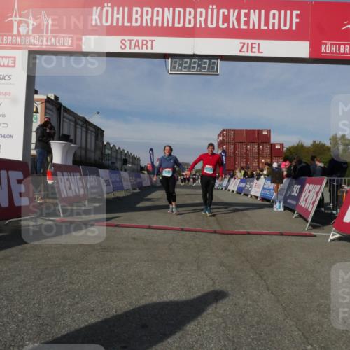 03.10.2025 - Köhlbrandbrückenlauf Matties Gatica Varas http://msf.ph/oto/9170534 03.10.2025 10:29:39 Ziel 1791, 1824, 2258, 2321, 2526, 2557 meine-sportfotos.de
