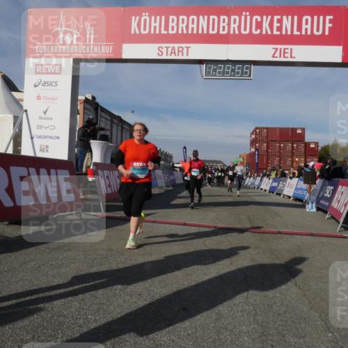03.10.2025 - Köhlbrandbrückenlauf Matties Gatica Varas http://msf.ph/oto/9170573 03.10.2025 10:29:57 Ziel 1552, 1704, 2047, 2204, 2286, 2348, 2624, 2633, 3256, 3729 meine-sportfotos.de