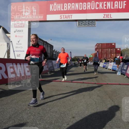 03.10.2025 - Köhlbrandbrückenlauf Matties Gatica Varas http://msf.ph/oto/9170578 03.10.2025 10:30:00 Ziel 1704, 2047, 2286, 2348, 2624, 2633, 3256, 3729 meine-sportfotos.de