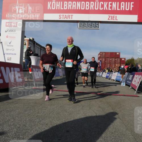 03.10.2025 - Köhlbrandbrückenlauf Matties Gatica Varas http://msf.ph/oto/9170593 03.10.2025 10:30:07 Ziel 1589, 1704, 2624, 2633, 2863, 2864, 2865 meine-sportfotos.de