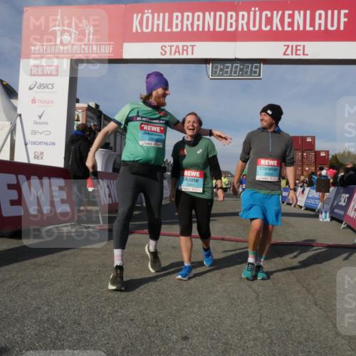 03.10.2025 - Köhlbrandbrückenlauf Matties Gatica Varas http://msf.ph/oto/9170613 03.10.2025 10:30:16 Ziel 1589, 2067, 2092, 2112, 2280, 2325, 2326, 2763, 3607, 3819 meine-sportfotos.de