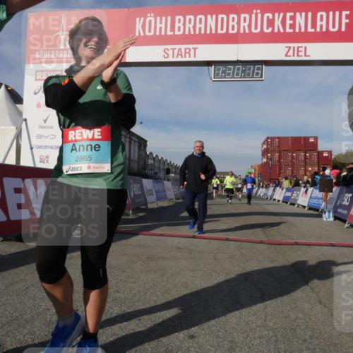 03.10.2025 - Köhlbrandbrückenlauf Matties Gatica Varas http://msf.ph/oto/9170616 03.10.2025 10:30:18 Ziel 1589, 2067, 2092, 2112, 2280, 2325, 2326, 2763, 3607, 3657, 3819 meine-sportfotos.de