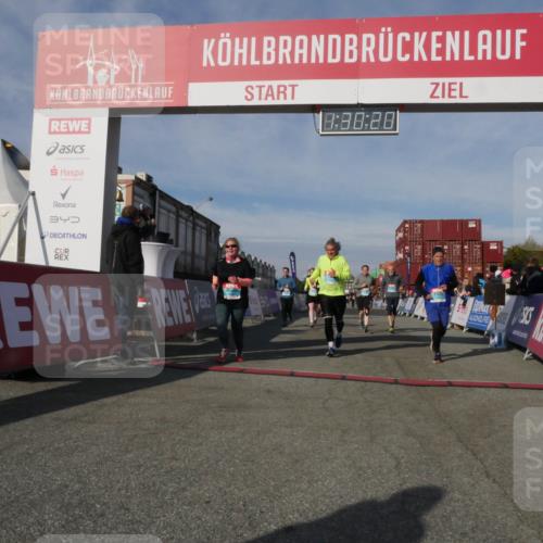 03.10.2025 - Köhlbrandbrückenlauf Matties Gatica Varas http://msf.ph/oto/9170624 03.10.2025 10:30:22 Ziel 1358, 2067, 2092, 2112, 2280, 2325, 2326, 2726, 2727, 2763, 3607, 3657, 3784, 3819 meine-sportfotos.de