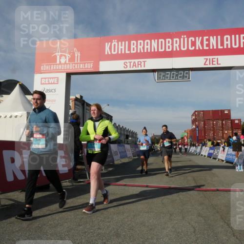03.10.2025 - Köhlbrandbrückenlauf Matties Gatica Varas http://msf.ph/oto/9170635 03.10.2025 10:30:27 Ziel 1358, 2267, 2497, 2498, 2726, 2727, 2763, 3657, 3784, 3819 meine-sportfotos.de