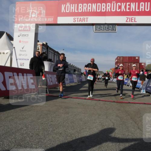 03.10.2025 - Köhlbrandbrückenlauf Matties Gatica Varas http://msf.ph/oto/9170647 03.10.2025 10:30:33 Ziel 2267, 2342, 2343, 2386, 2497, 2498, 2726, 2727, 3784 meine-sportfotos.de