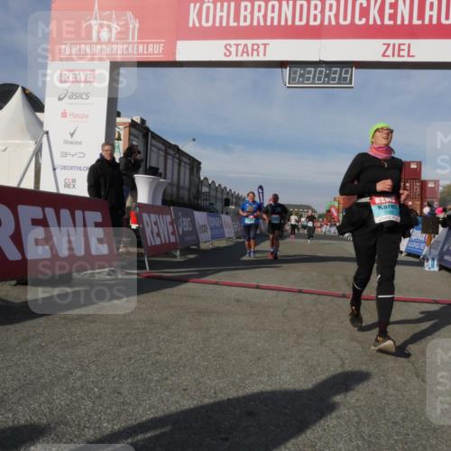 03.10.2025 - Köhlbrandbrückenlauf Matties Gatica Varas http://msf.ph/oto/9170654 03.10.2025 10:30:36 Ziel 2342, 2343, 2386, 2497, 2498, 2533, 2554 meine-sportfotos.de