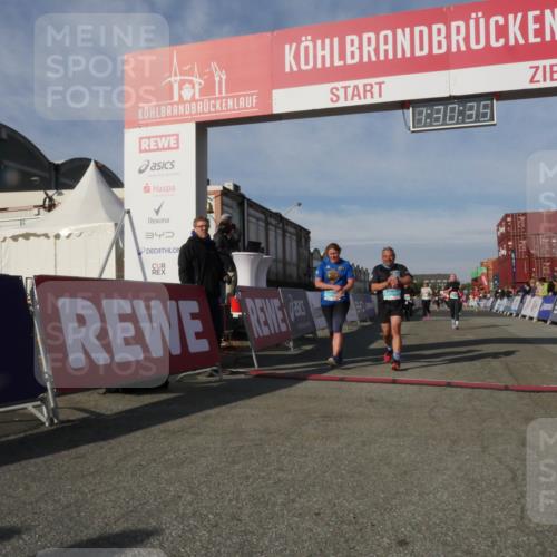 03.10.2025 - Köhlbrandbrückenlauf Matties Gatica Varas http://msf.ph/oto/9170657 03.10.2025 10:30:37 Ziel 2342, 2343, 2386, 2497, 2498, 2533, 2554 meine-sportfotos.de