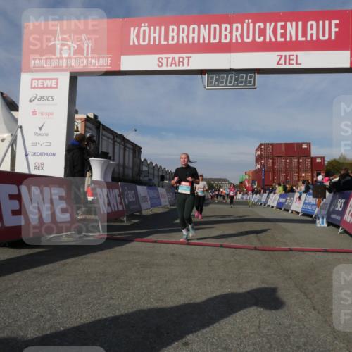 03.10.2025 - Köhlbrandbrückenlauf Matties Gatica Varas http://msf.ph/oto/9170665 03.10.2025 10:30:41 Ziel 2063, 2342, 2343, 2386, 2441, 2533, 2554 meine-sportfotos.de