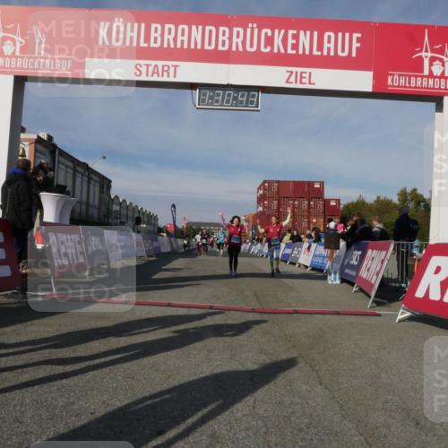 03.10.2025 - Köhlbrandbrückenlauf Matties Gatica Varas http://msf.ph/oto/9170673 03.10.2025 10:30:45 Ziel 2037, 2063, 2441, 2533, 2554, 3129 meine-sportfotos.de