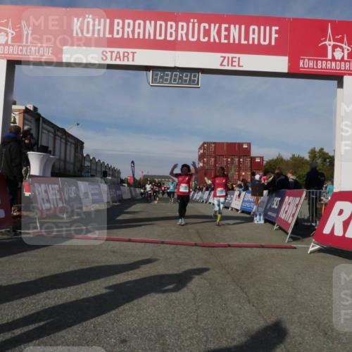 03.10.2025 - Köhlbrandbrückenlauf Matties Gatica Varas http://msf.ph/oto/9170675 03.10.2025 10:30:46 Ziel 1098, 2037, 2063, 2441, 2533, 2554, 3129, 3701 meine-sportfotos.de