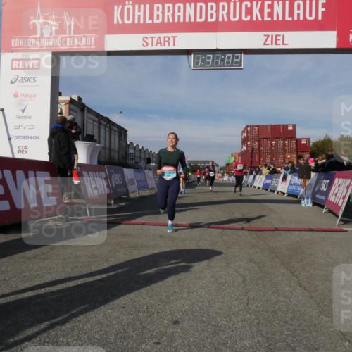 03.10.2025 - Köhlbrandbrückenlauf Matties Gatica Varas http://msf.ph/oto/9170711 03.10.2025 10:31:03 Ziel 2252, 2388, 2536, 2846, 3478, 3479, 3664 meine-sportfotos.de