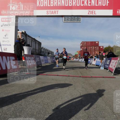 03.10.2025 - Köhlbrandbrückenlauf Matties Gatica Varas http://msf.ph/oto/9170715 03.10.2025 10:31:05 Ziel 2252, 2536, 2846, 2900, 3478, 3479, 3510, 3664 meine-sportfotos.de