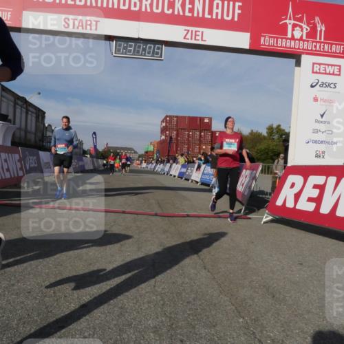 03.10.2025 - Köhlbrandbrückenlauf Matties Gatica Varas http://msf.ph/oto/9170719 03.10.2025 10:31:07 Ziel 1763, 2536, 2846, 2900, 3478, 3479, 3510, 3664 meine-sportfotos.de