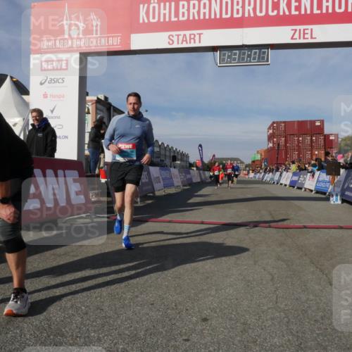 03.10.2025 - Köhlbrandbrückenlauf Matties Gatica Varas http://msf.ph/oto/9170722 03.10.2025 10:31:09 Ziel 1763, 2900, 3478, 3479, 3510, 3664 meine-sportfotos.de