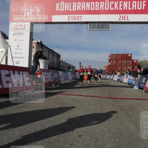 03.10.2025 - Köhlbrandbrückenlauf Matties Gatica Varas http://msf.ph/oto/9170729 03.10.2025 10:31:12 Ziel 1763, 2900, 3478, 3479, 3510, 3664 meine-sportfotos.de