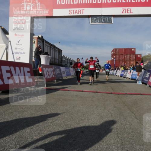 03.10.2025 - Köhlbrandbrückenlauf Matties Gatica Varas http://msf.ph/oto/9170732 03.10.2025 10:31:13 Ziel 1763, 2468, 2900, 3478, 3479, 3510, 3664 meine-sportfotos.de