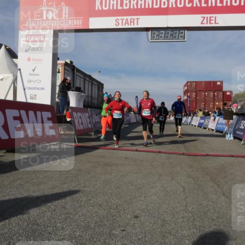 03.10.2025 - Köhlbrandbrückenlauf Matties Gatica Varas http://msf.ph/oto/9170734 03.10.2025 10:31:14 Ziel 1763, 2468, 2900, 3478, 3479, 3510, 3664 meine-sportfotos.de