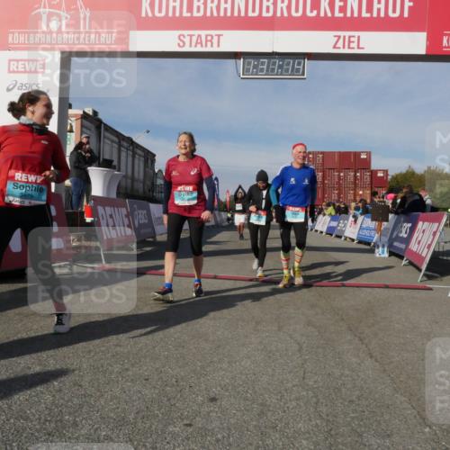 03.10.2025 - Köhlbrandbrückenlauf Matties Gatica Varas http://msf.ph/oto/9170738 03.10.2025 10:31:16 Ziel 1763, 2468, 2900, 3510 meine-sportfotos.de