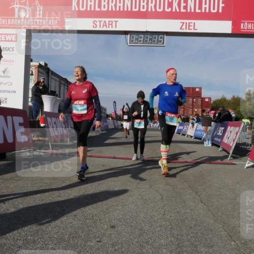 03.10.2025 - Köhlbrandbrückenlauf Matties Gatica Varas http://msf.ph/oto/9170739 03.10.2025 10:31:17 Ziel 1763, 2468 meine-sportfotos.de