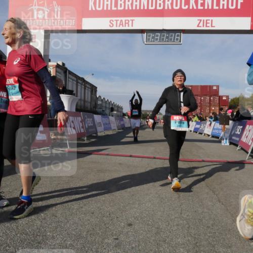 03.10.2025 - Köhlbrandbrückenlauf Matties Gatica Varas http://msf.ph/oto/9170742 03.10.2025 10:31:18 Ziel 1763, 2205, 2468 meine-sportfotos.de