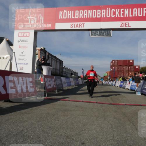 03.10.2025 - Köhlbrandbrückenlauf Matties Gatica Varas http://msf.ph/oto/9170756 03.10.2025 10:31:25 Ziel 2205, 2468, 3072, 3663 meine-sportfotos.de