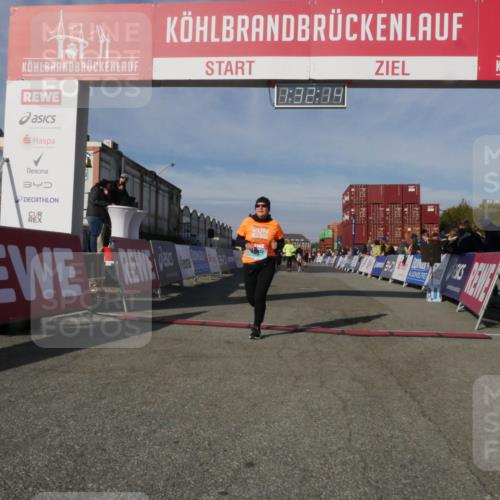 03.10.2025 - Köhlbrandbrückenlauf Matties Gatica Varas http://msf.ph/oto/9170862 03.10.2025 10:32:16 Ziel 1769, 2024, 2412, 2419, 2433, 2569, 3328, 3329 meine-sportfotos.de