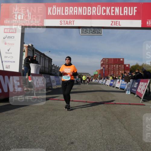 03.10.2025 - Köhlbrandbrückenlauf Matties Gatica Varas http://msf.ph/oto/9170863 03.10.2025 10:32:16 Ziel 1769, 2024, 2412, 2419, 2433, 2569, 3328, 3329 meine-sportfotos.de