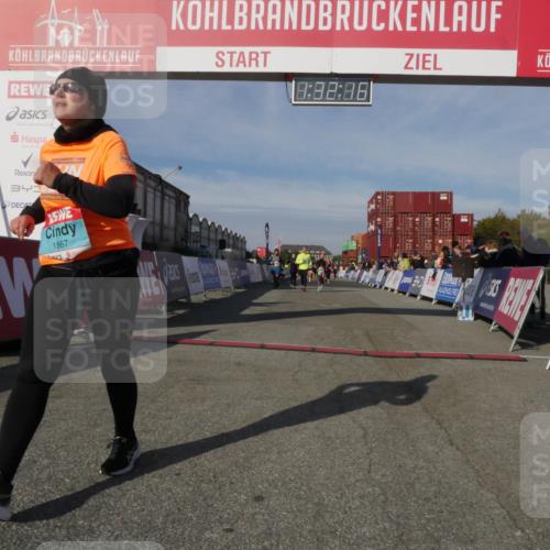 03.10.2025 - Köhlbrandbrückenlauf Matties Gatica Varas http://msf.ph/oto/9170866 03.10.2025 10:32:18 Ziel 1769, 2024, 2412, 2419, 2433, 2569, 3328, 3329 meine-sportfotos.de