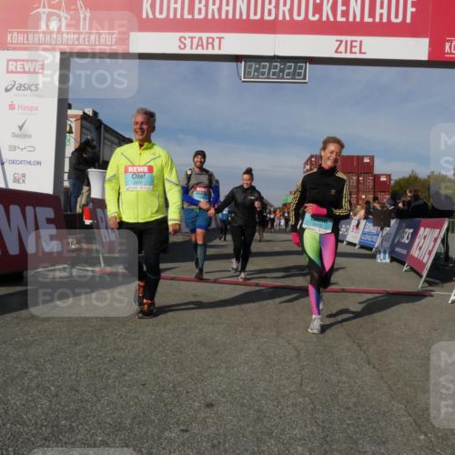 03.10.2025 - Köhlbrandbrückenlauf Matties Gatica Varas http://msf.ph/oto/9170880 03.10.2025 10:32:25 Ziel 1769, 2024, 2159, 2184, 2338, 2433, 2470, 2568, 2569, 3033, 3328, 3329, 3780 meine-sportfotos.de