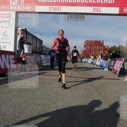 03.10.2025 - Köhlbrandbrückenlauf Matties Gatica Varas http://msf.ph/oto/9170886 03.10.2025 10:32:28 Ziel 1923, 2085, 2116, 2159, 2184, 2212, 2338, 2365, 2436, 2470, 2568, 2569, 3033, 3045, 3328, 3329, 3780 meine-sportfotos.de