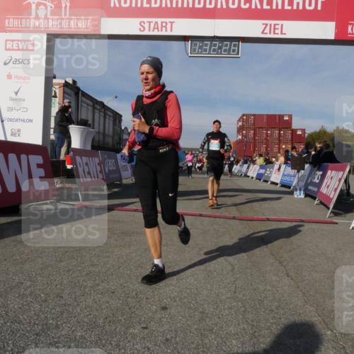 03.10.2025 - Köhlbrandbrückenlauf Matties Gatica Varas http://msf.ph/oto/9170887 03.10.2025 10:32:28 Ziel 1923, 2085, 2116, 2159, 2184, 2212, 2338, 2365, 2436, 2470, 2568, 2569, 3033, 3045, 3328, 3329, 3780 meine-sportfotos.de