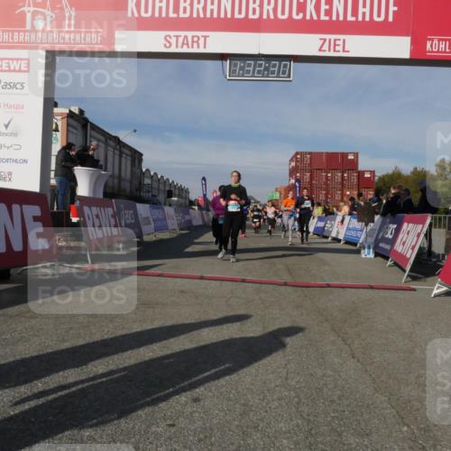 03.10.2025 - Köhlbrandbrückenlauf Matties Gatica Varas http://msf.ph/oto/9170895 03.10.2025 10:32:32 Ziel 1749, 1908, 1923, 2041, 2085, 2116, 2159, 2184, 2212, 2316, 2338, 2365, 2436, 2470, 2568, 2599, 3033, 3045, 3737, 3780 meine-sportfotos.de