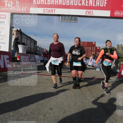 03.10.2025 - Köhlbrandbrückenlauf Matties Gatica Varas http://msf.ph/oto/9170910 03.10.2025 10:32:39 Ziel 1749, 1908, 2041, 2085, 2212, 2316, 2365, 2599, 3045, 3076, 3077, 3737 meine-sportfotos.de