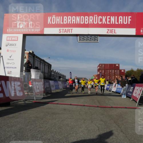 03.10.2025 - Köhlbrandbrückenlauf Matties Gatica Varas http://msf.ph/oto/9170949 03.10.2025 10:33:04 Ziel 2297, 2299, 2550, 2553, 2619, 2631, 2646, 2871, 2872, 2874, 2875, 2894, 2895 meine-sportfotos.de