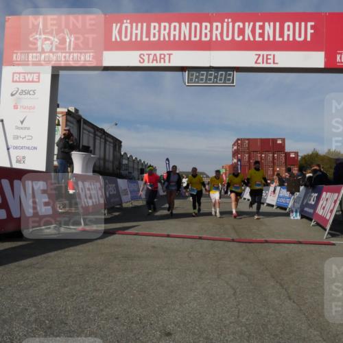 03.10.2025 - Köhlbrandbrückenlauf Matties Gatica Varas http://msf.ph/oto/9170951 03.10.2025 10:33:05 Ziel 2297, 2299, 2550, 2553, 2619, 2631, 2646, 2871, 2872, 2874, 2875, 2894, 2895 meine-sportfotos.de